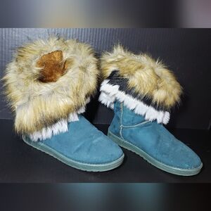 Faux Suede Winter Boots with faux fur trim. Size 40.